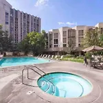 Big Comfy 2 Bedrooms 2 Baths Unit In Downtown La!