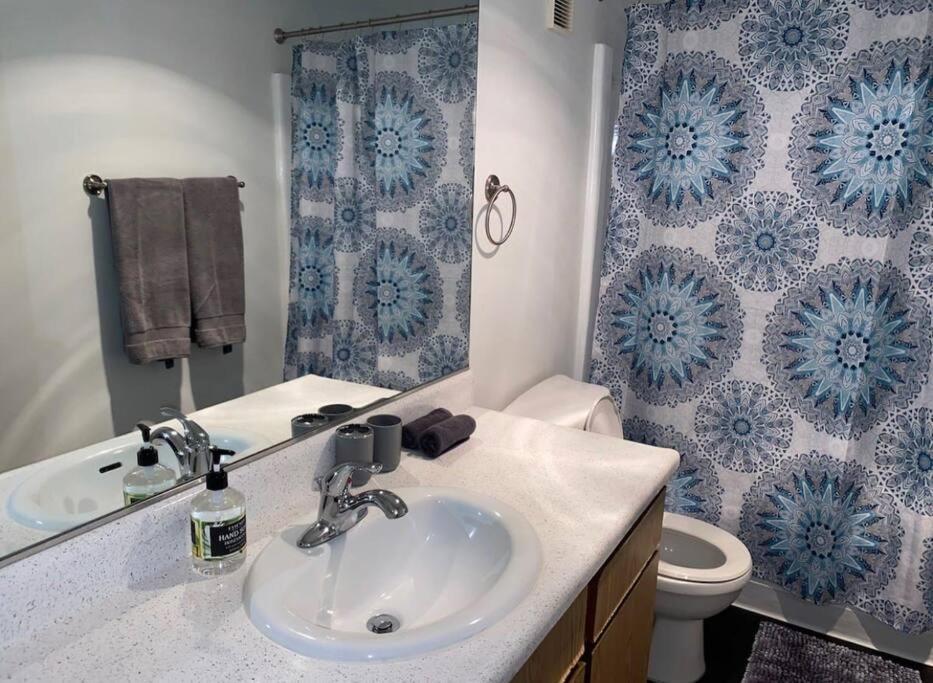 Apartment Big Comfy 2 Bedrooms 2 Baths Unit In Downtown La!